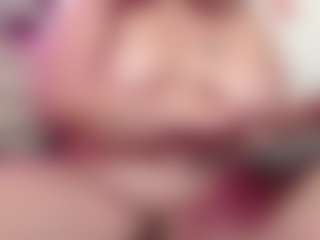 Live cam show with scarlettbooty - Shaved Pussy on Hubzter Live