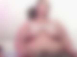 Live cam show with scarlettbooty - Striptease MILF on madthumbs
