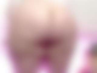 Live cam show with scarlettbooty - Camel Toe on AdultVida.com