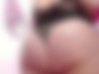 scarlettbooty MILF webcam performer live streaming