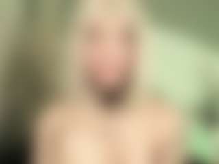 Live cam show with Zhally_Dee - Plug on Camsoda