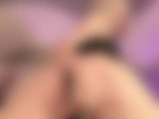 Live cam show with Zhally_Dee - Plug on Camsoda
