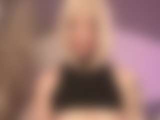 Live cam show with Zhally_Dee - Plug on Camsoda