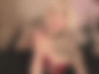 Live cam show with Zhally_Dee - Gamer Blonde Hair on liverealitysex.com