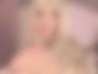 Live cam show with Hot little girl - Gamer Pornstar on pussylord.com