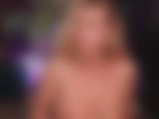 Live cam show with HelenCeccile - Pregnant on Chatstar