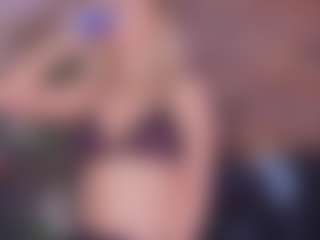 HelenCeccile's Live Sex Cam Show
