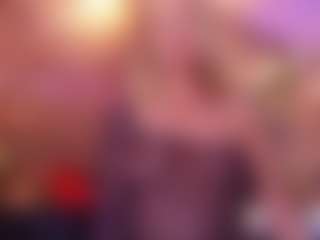 HelenCeccile's Live Sex Cam Show