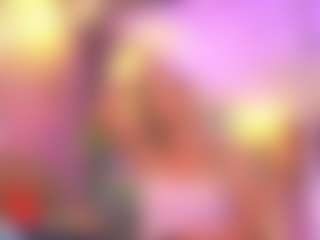 Live cam show with HelenCeccile - Public MILF on chickslive.net