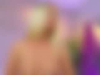 Live cam show with HelenCeccile - Butt Plug on TeamSkeetLive