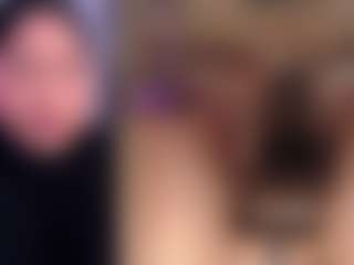 Live cam show with BBWHijab - Butt Plug on Camsoda