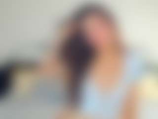 Live cam show with Monika - Average on AdultVida.com