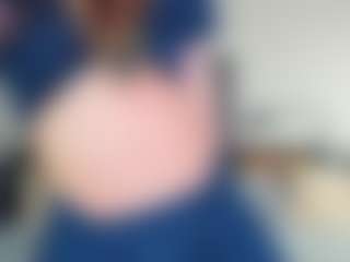 Live cam show with Monika - Camel Toe on CamwithHer