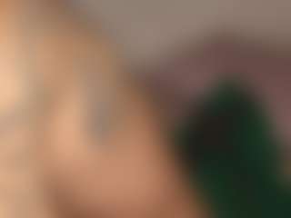 Live cam show with moodym8 - Black Hair on AdultVida.com