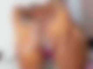 Live cam show with Stephany-Summer - Ebony on studioflirtlive.com | colombia