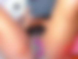 Stephany-Summer's Live Sex Cam Show