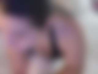 Live cam show with Carolina fox - Fetish Latina on hotwifechat.live | colombia