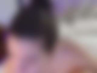 Live cam show with Carolina fox - Brown Eyes on Cam Slut