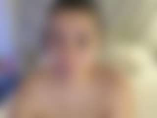 Live cam show with Carolina fox - Big Tits on Camsoda