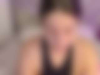 Live cam show with Carolina fox - Fuck on Camsoda