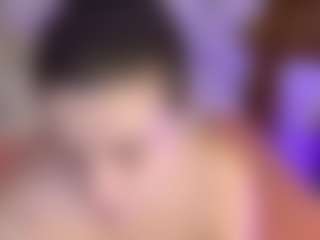 Live cam show with Carolina fox - Fingering on liverealitysex.com