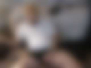 Live cam show with cloudycuddler - Average on crypto-cams