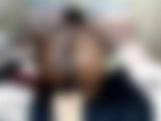 Live cam show with FitBlair66 - Oil on AdultVida.com