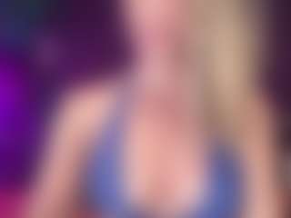 Rhea and Summer's Live Sex Cam Show