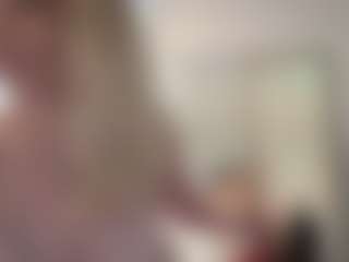 Rhea and Summer's Live Sex Cam Show