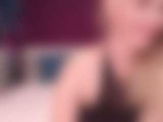 Live cam show with Rhea and Summer - Squirt on Camsoda