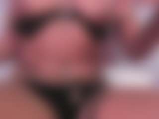 Live cam show with Aitana-star - Smoking on Fling VIP Chat