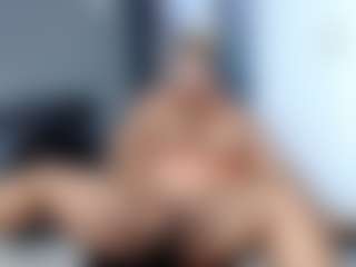 Live cam show with ThickAngela - Big Tits Mature on Camsoda Late Night