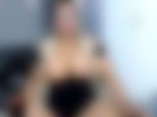 Live cam show with ThickAngela - Spank on Camsoda