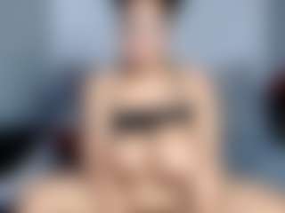 Live cam show with ThickAngela - Brown Eyes Blonde Hair on Camsoda