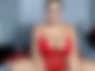 Live cam show with ThickAngela - Fingering MILF on Camsoda.co
