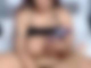 ThickAngela MILF webcam performer live streaming