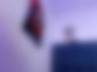 Live cam show with Allison-star1 - Pornstar Public on CSO-WL
