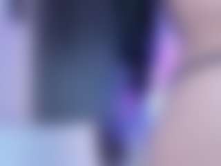 Live cam show with April-Kershaw - Teen (18+) on hrnylive.com