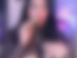 Live cam show with April-Kershaw - Shaved Pussy on luckytryst.com