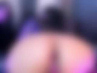 April-Kershaw's Live Sex Cam Show