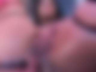 April-Kershaw's Live Sex Cam Show