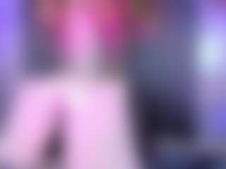 Live cam show with April-Kershaw - Tease on Camsoda