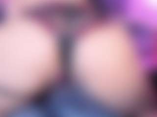 April-Kershaw's Live Sex Cam Show