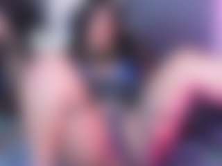 Live cam show with April-Kershaw - Colombia on Camming Site