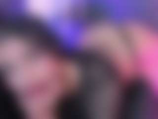 Live cam show with April-Kershaw - Teen (18+) on thefappeningchat.com
