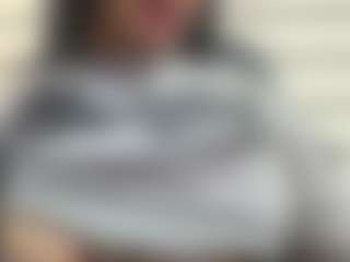 Live cam show with April-Kershaw - Squirt Toys on Camiplay Live