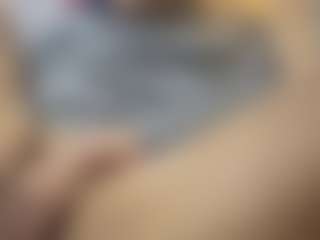 April-Kershaw's Live Sex Cam Show