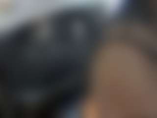 Live cam show with April-Kershaw - Shaved Pussy on iamadamtest123.com