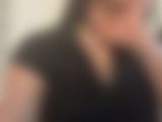 Live cam show with April-Kershaw - Big Tits on SpankPalCams