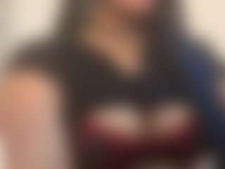 Live cam show with April-Kershaw - Pornstar Squirt on Camsoda
